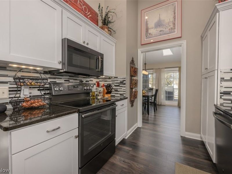 4929 Searls Drive NW, North Canton, OH 44720 Photo 11