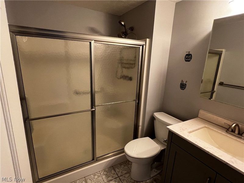 4048 Kenyon Avenue, Lorain, OH 44053 Photo 18