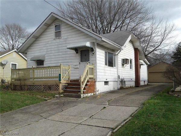 613 Jackson Street, Amherst, OH 44001