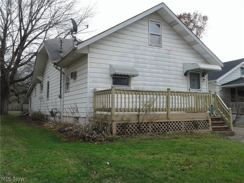 613 Jackson Street, Amherst, OH 44001 Photo 2