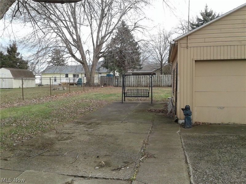 613 Jackson Street, Amherst, OH 44001 Photo 5