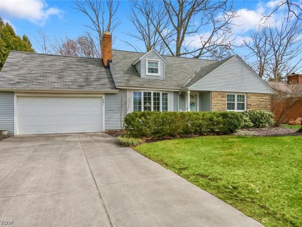 861 Orchard Park Drive , Rocky River, OH 44116