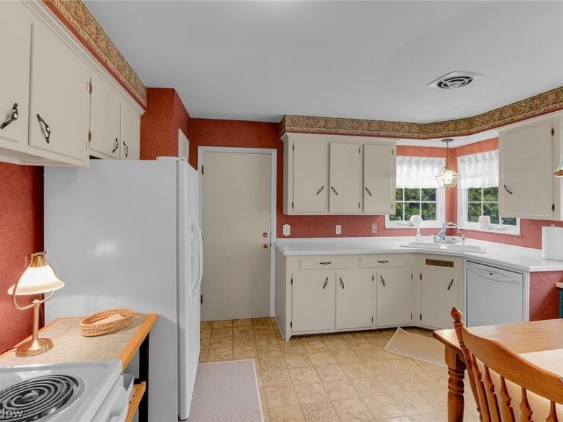 861 Orchard Park Drive, Rocky River, OH 44116 Photo 10