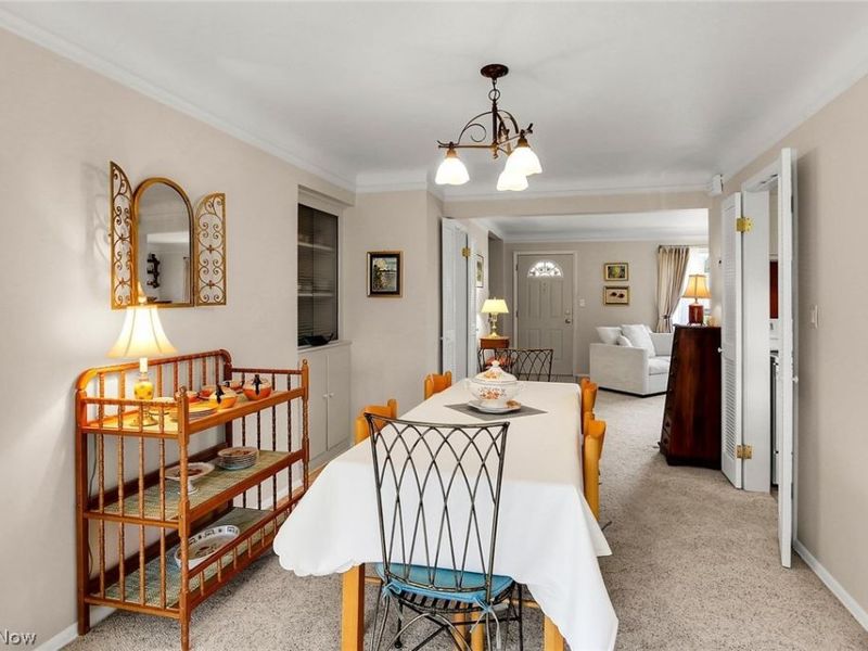 861 Orchard Park Drive, Rocky River, OH 44116 Photo 7