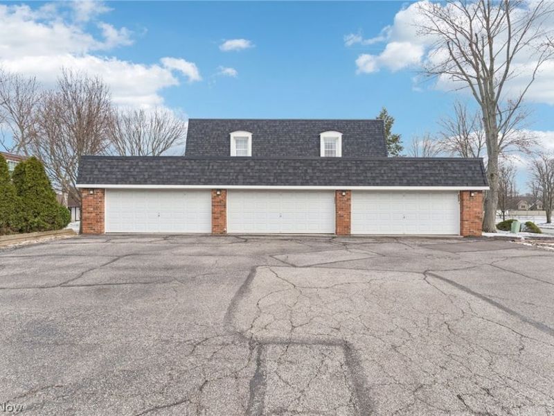 1900 King James Parkway, Unit 203, Westlake, OH 44145 Photo 26