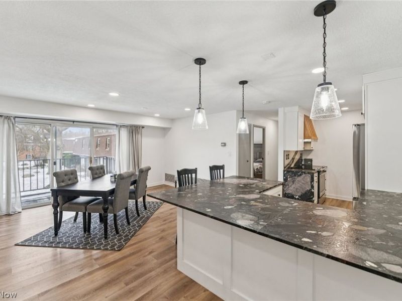 1900 King James Parkway, Unit 203, Westlake, OH 44145 Photo 5