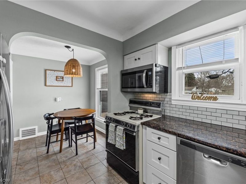 3243 W 142nd Street, Cleveland, OH 44111 Photo 12