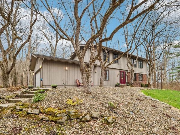 2430 Towpath Boulevard , Cuyahoga Falls, OH 44313
