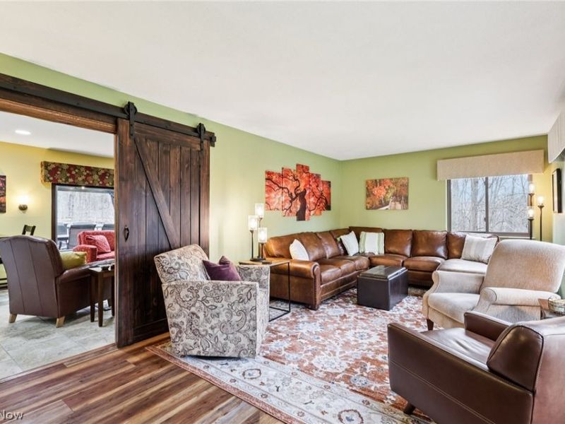 2430 Towpath Boulevard, Cuyahoga Falls, OH 44313 Photo 4