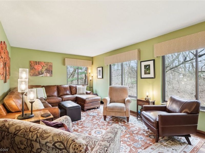 2430 Towpath Boulevard, Cuyahoga Falls, OH 44313 Photo 5