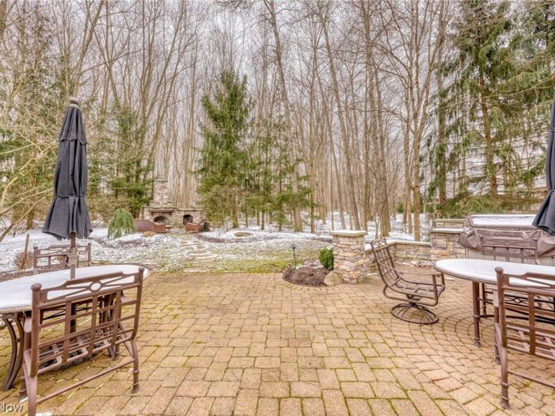 7442 Worlington Drive, Solon, OH 44139 Photo 5