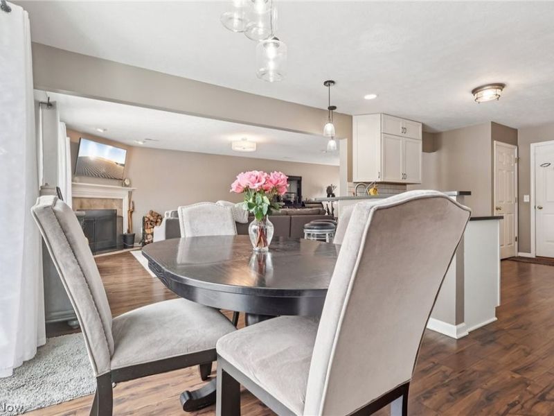 3645 Firethorn Drive, Aurora, OH 44202 Photo 4