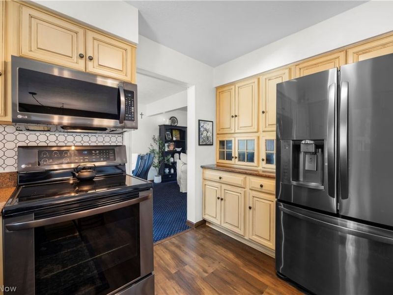 2630 Robinhood Drive, Lorain, OH 44053 Photo 12