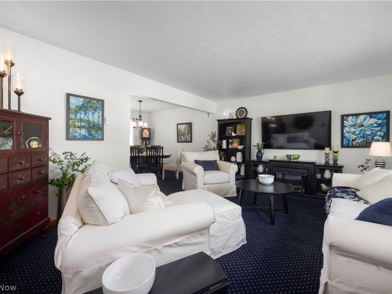 2630 Robinhood Drive, Lorain, OH 44053 Photo 3