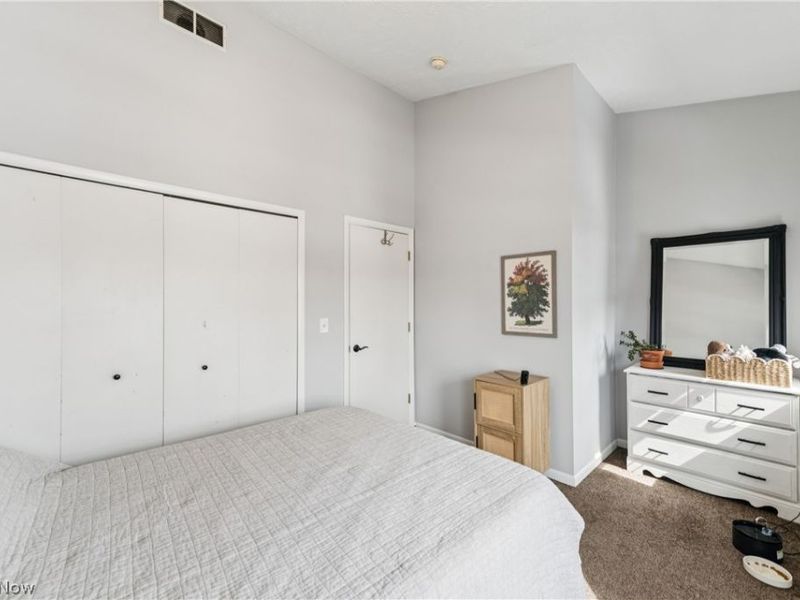 5412 Bridge Avenue, Cleveland, OH 44102 Photo 16