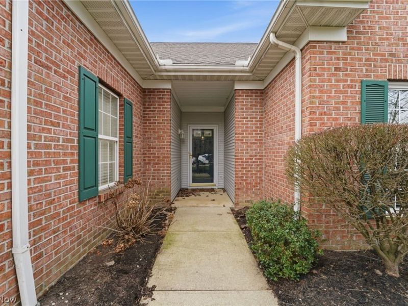 737 Elmwood Point, Aurora, OH 44202 Photo 2