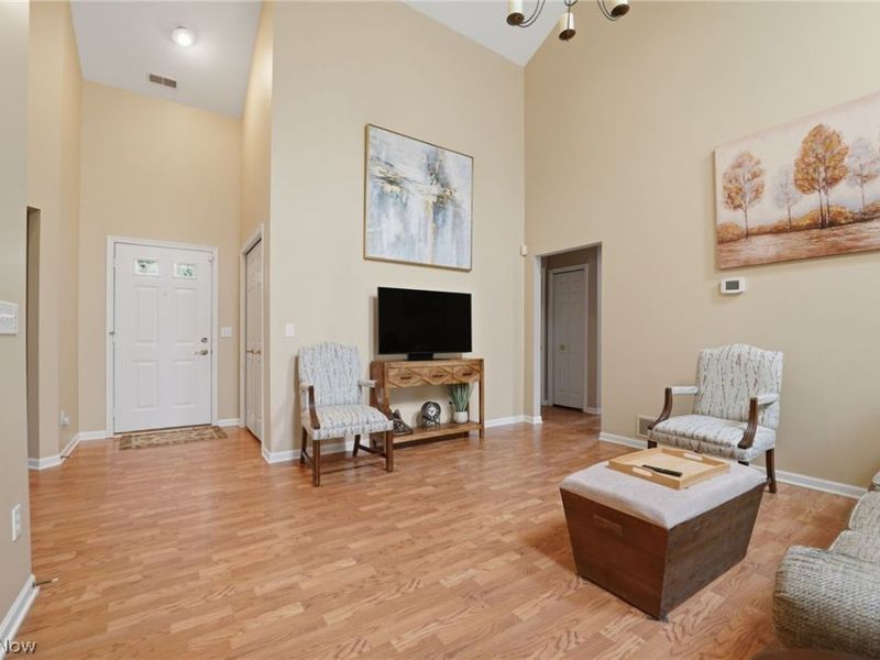 737 Elmwood Point, Aurora, OH 44202 Photo 7