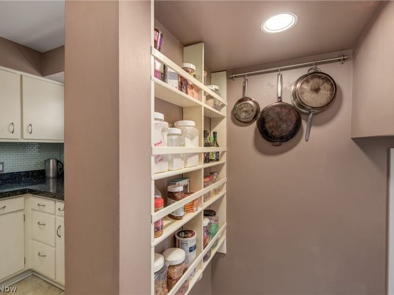 2192 Briarwood Road, Cleveland Heights, OH 44118 Photo 14