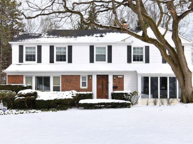 23499 Shelburne Road, Shaker Heights, OH 44122 Photo 1