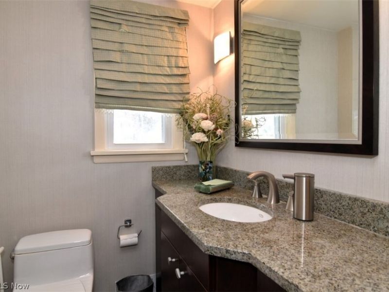 23499 Shelburne Road, Shaker Heights, OH 44122 Photo 19