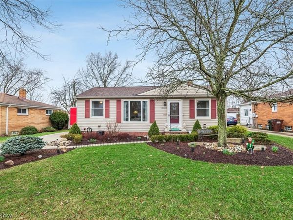 10860 Ronald Drive , Parma, OH 44130