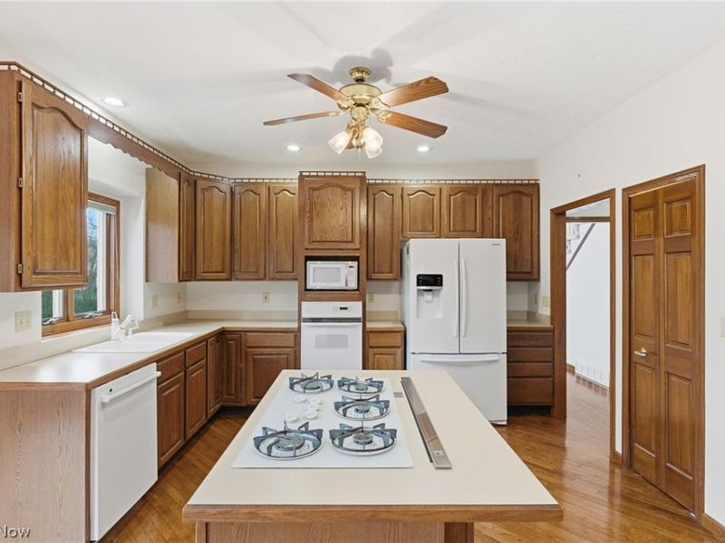 19880 Shenandoah Ridge, Strongsville, OH 44149 Photo 17