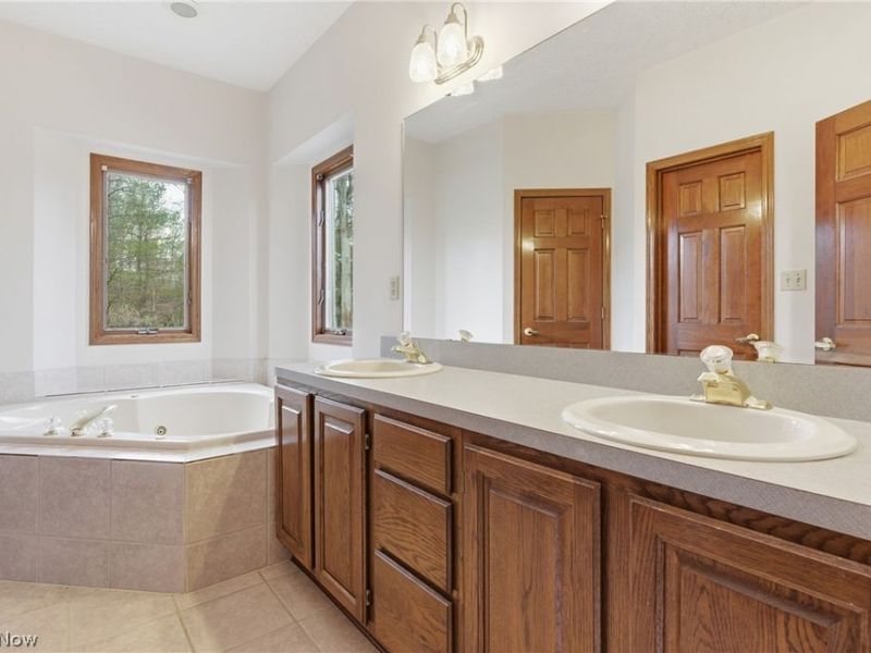 19880 Shenandoah Ridge, Strongsville, OH 44149 Photo 24