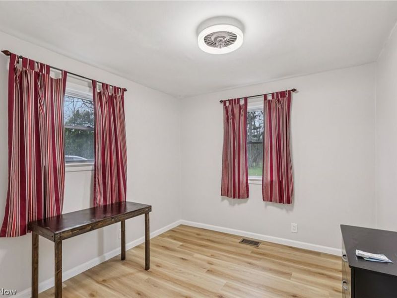 34825 Aurora Road, Solon, OH 44139 Photo 10