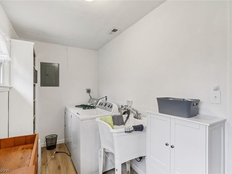 34825 Aurora Road, Solon, OH 44139 Photo 8