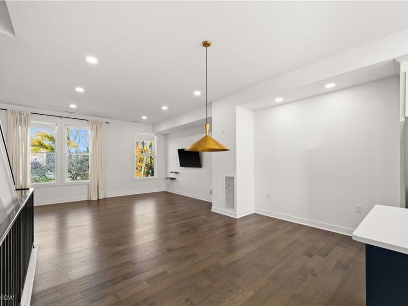 11203 N Park Place, Cleveland, OH 44104 Photo 11