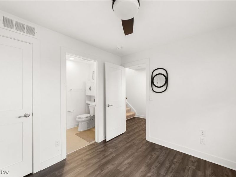 11203 N Park Place, Cleveland, OH 44104 Photo 37