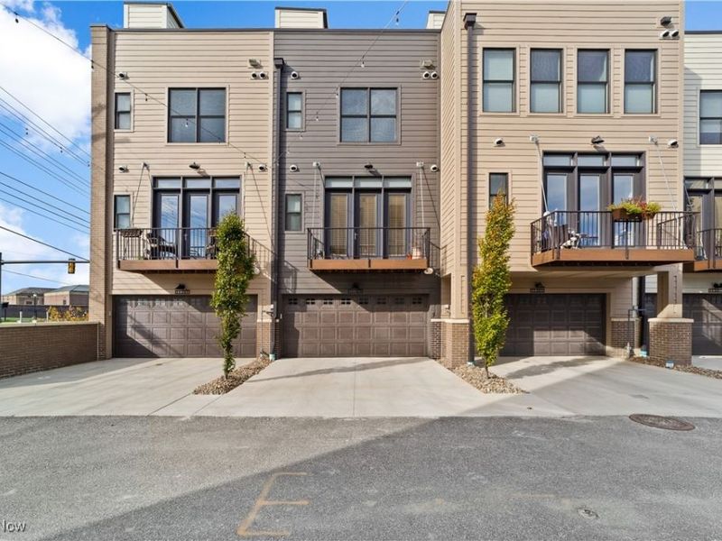 11203 N Park Place, Cleveland, OH 44104 Photo 41