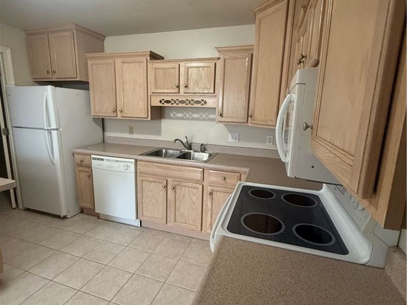 3649 Indian Run Drive, Canfield, OH 44406 Photo 6