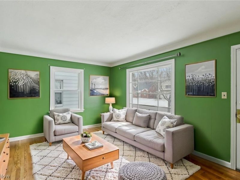 1606 Parker Drive, Mayfield Heights, OH 44124 Photo 2