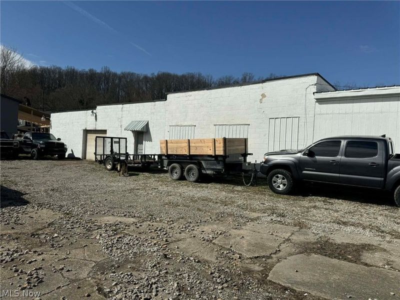 1020 W 1st Street, Uhrichsville, OH 44683 Photo 2