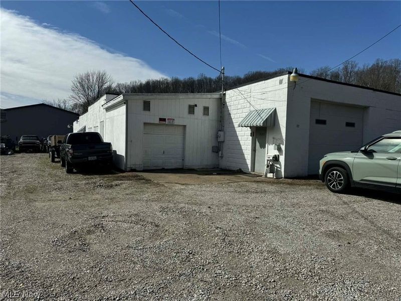 1020 W 1st Street, Uhrichsville, OH 44683 Photo 3