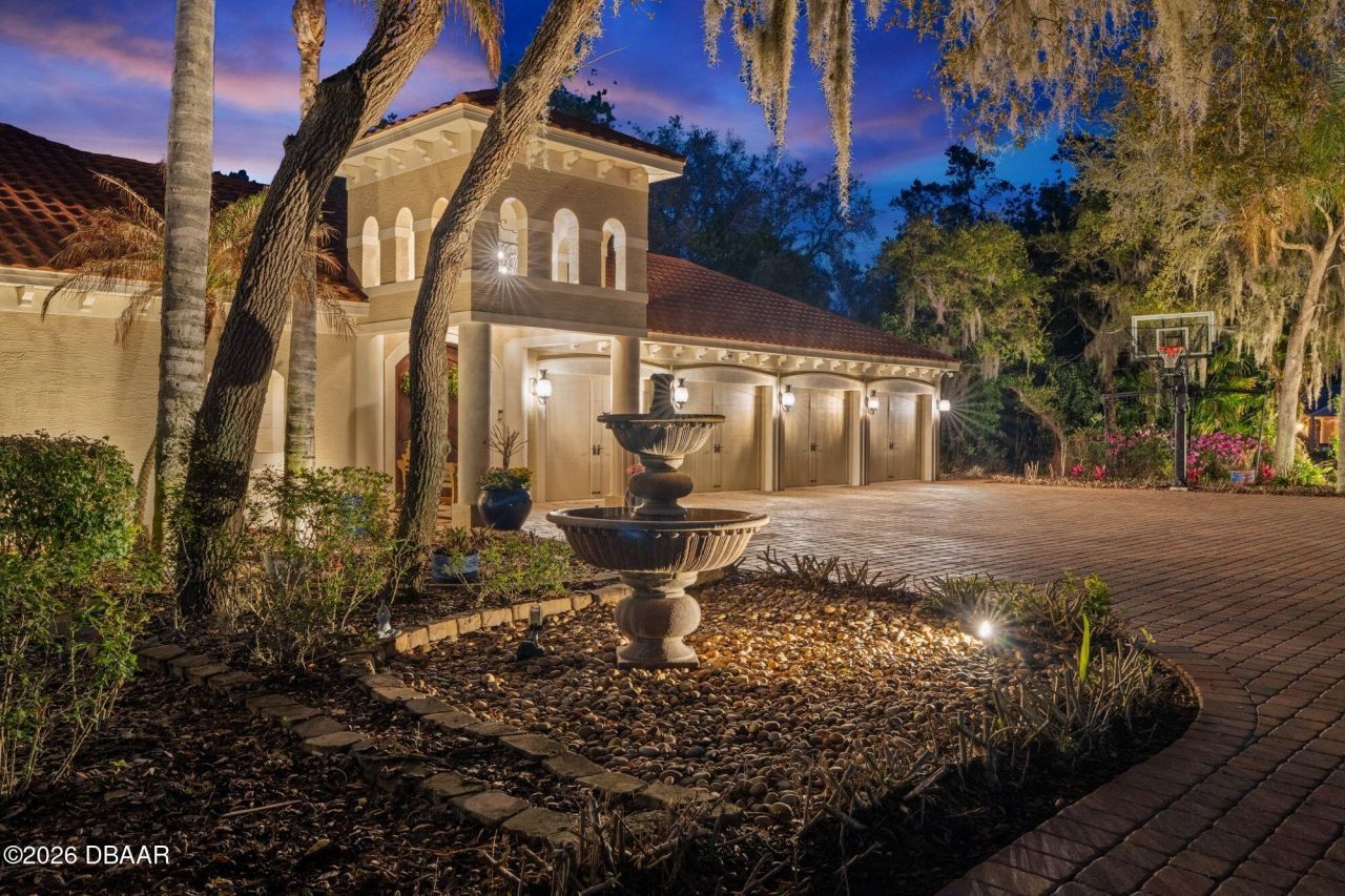 817 Hail Court, Port Orange, FL 32127 Photo