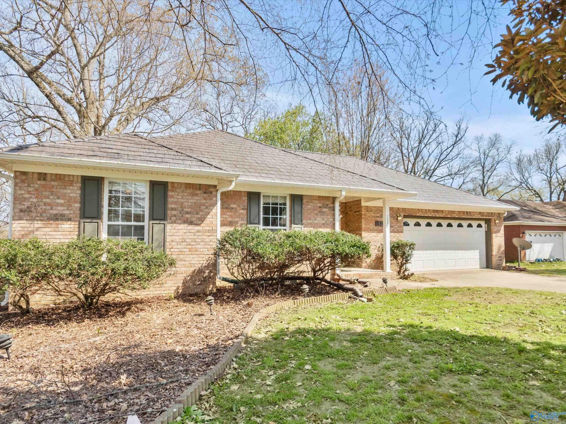 18292 East Limestone Road, Athens, AL 35613 Main Photo
