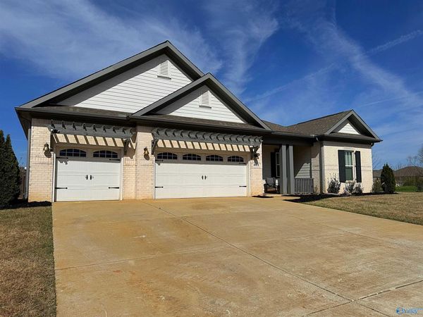 401 Peach Orchard Lane, Madison, AL 35757