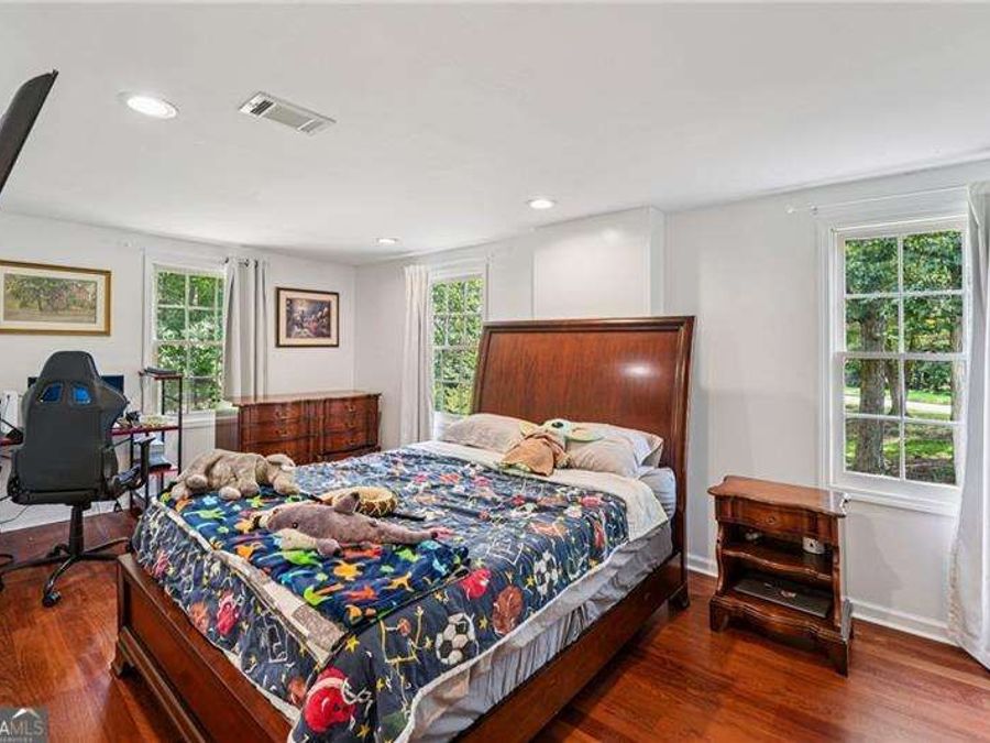 Property Image 43