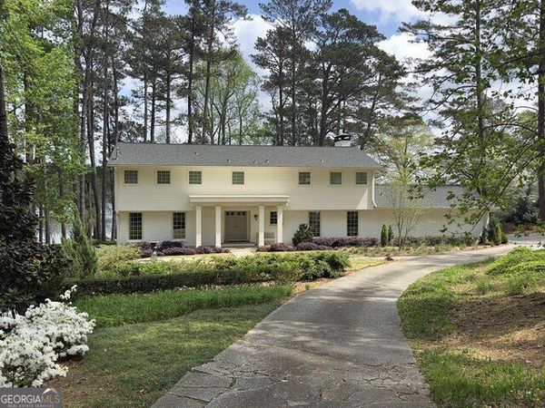 3006 Emerald Drive, Jonesboro, GA 30236