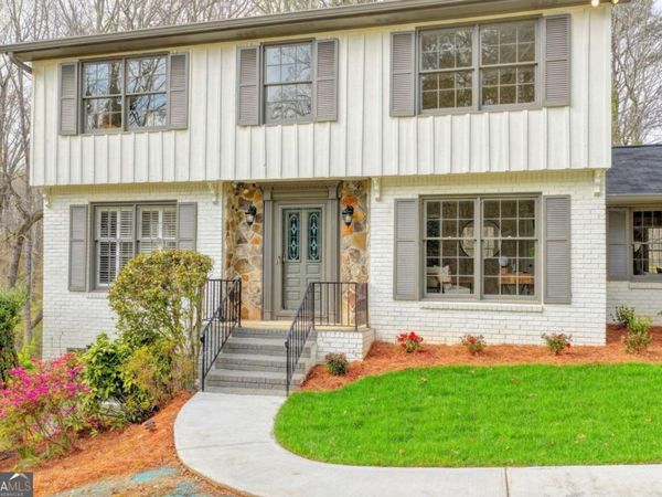 4929 Joy Lane SW, Lilburn, GA 30047