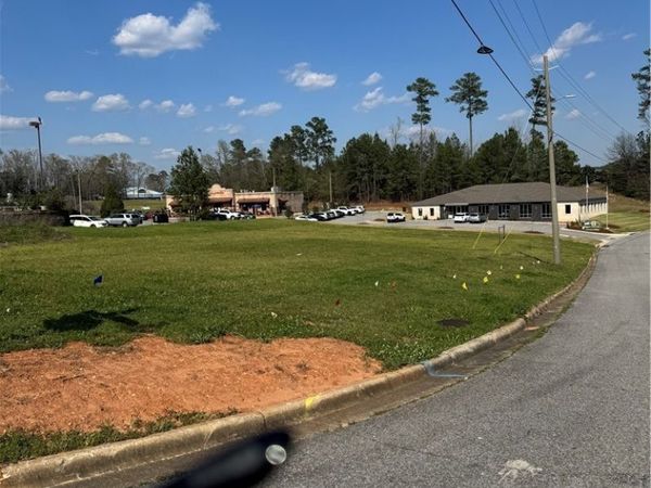 1810 Commons North Drive, Tuscaloosa, AL 35406