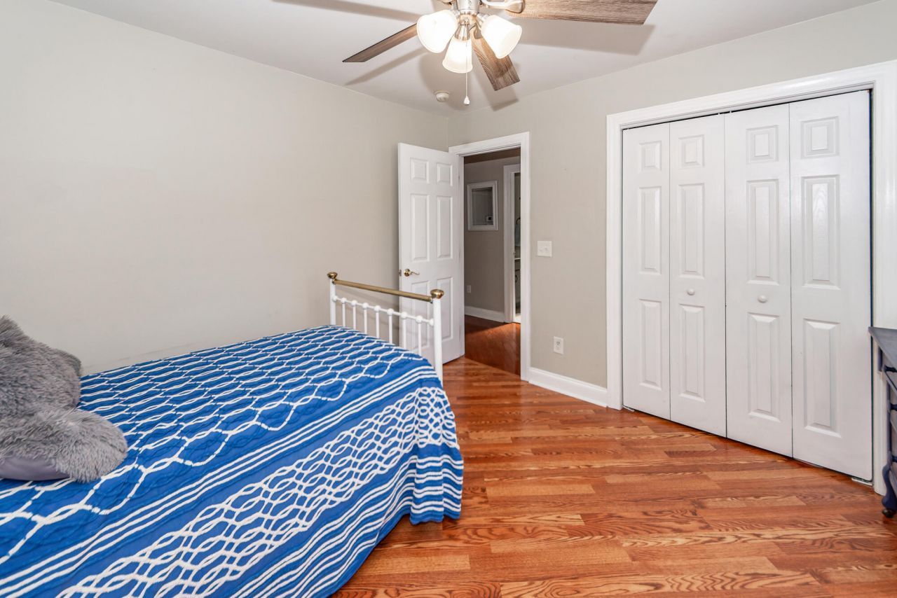 110 Horse Shoe Bay Court Photo 11