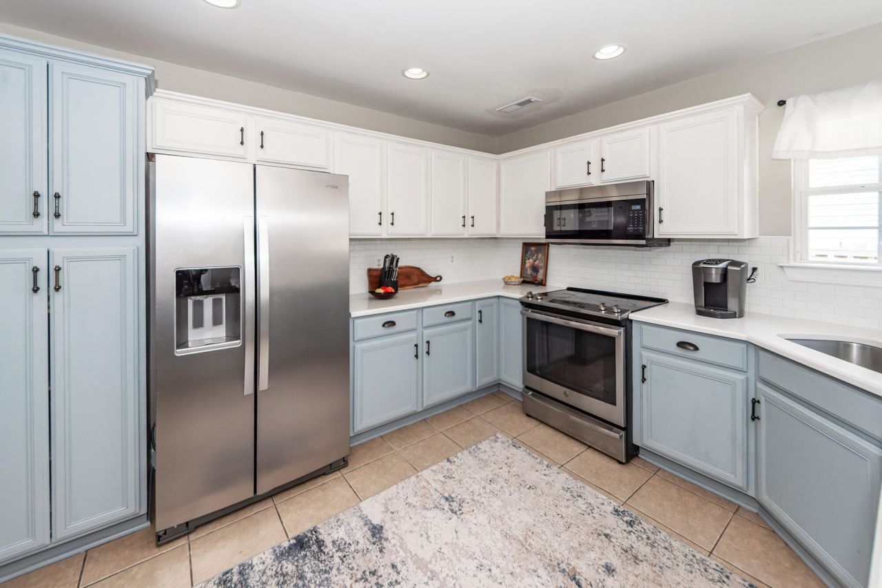 110 Horse Shoe Bay Court Photo 6