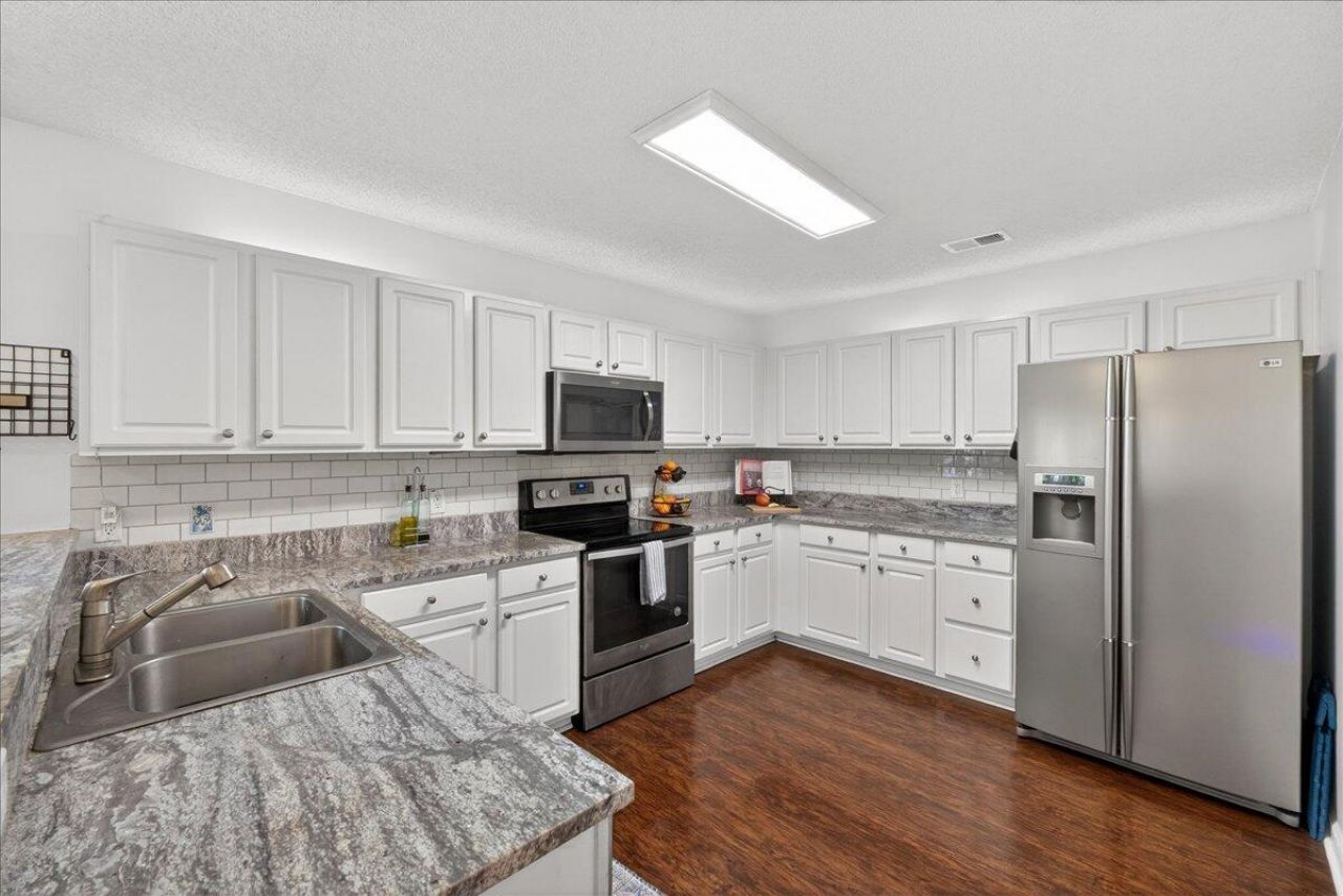 4012 Carolina Bay Drive Photo 13