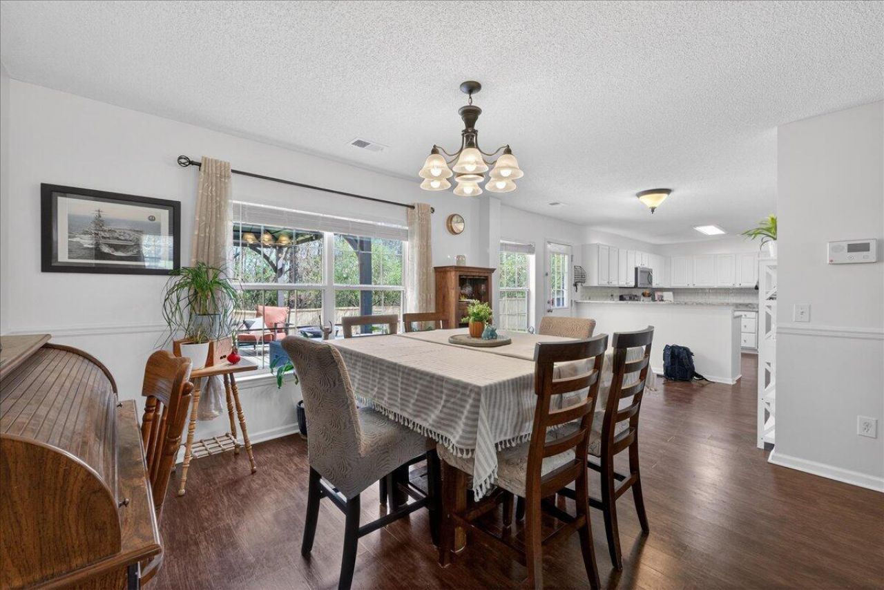 4012 Carolina Bay Drive Photo 9