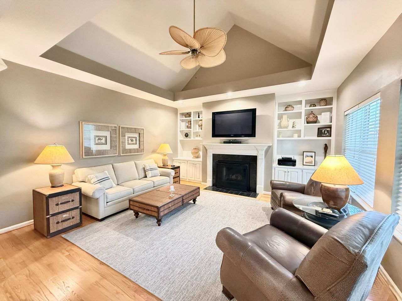 213 Ashmont Drive Photo 13