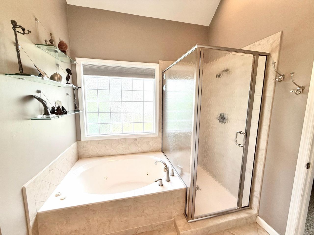 213 Ashmont Drive Photo 25