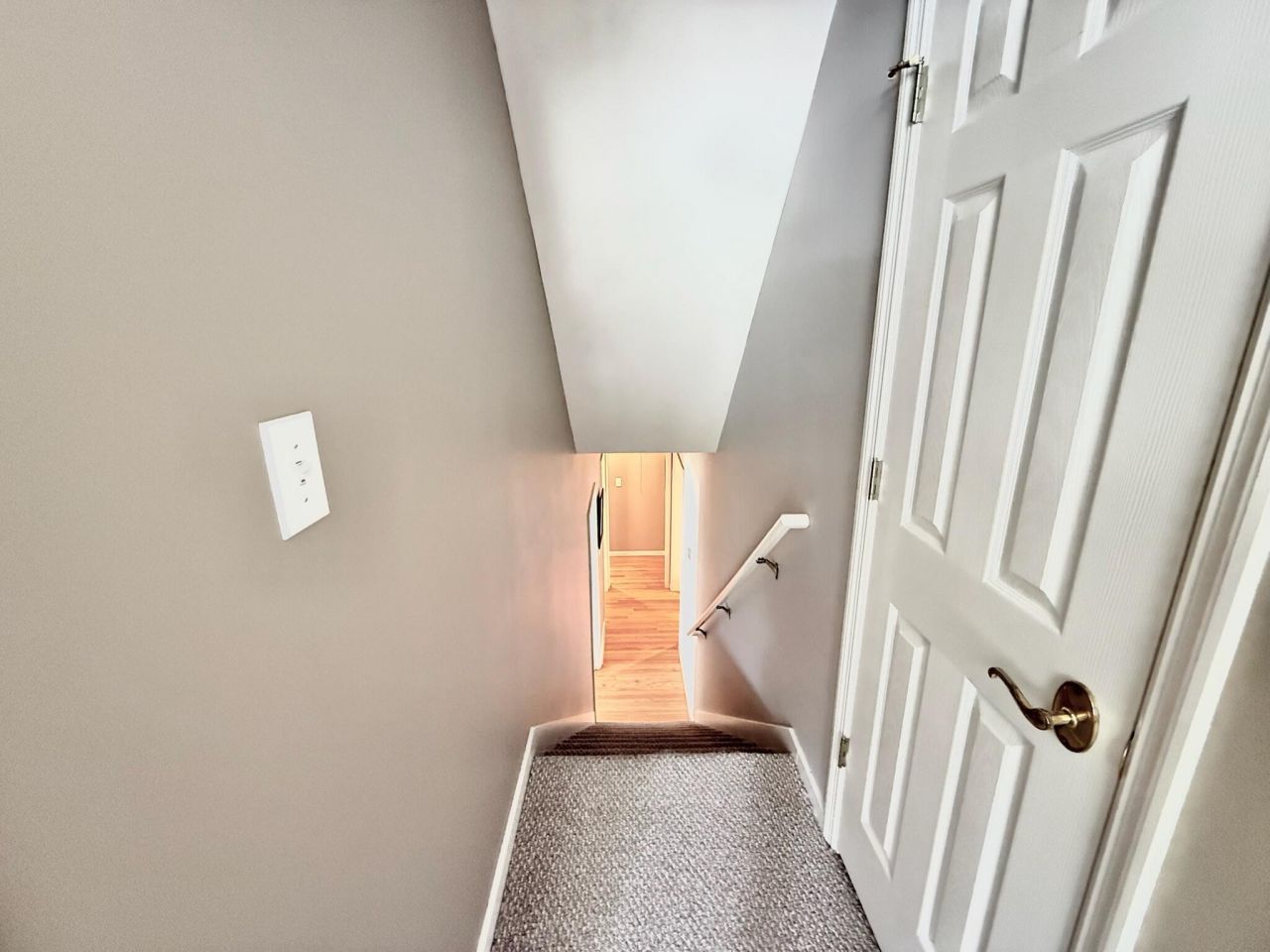 213 Ashmont Drive Photo 32